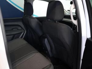 Volkswagen Amarok 2.0TDI double cab Life 4Motion manual - Image 14