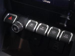 Volkswagen Amarok 2.0TDI double cab Life 4Motion manual - Image 16