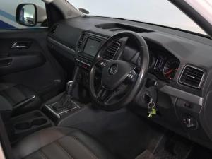 Volkswagen Amarok 2.0BiTDI double cab Highline auto - Image 16