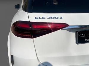Mercedes-Benz GLE GLE300d 4Matic - Image 9