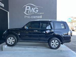 Mitsubishi Pajero 5-door 3.2DI-D GLS - Image 4