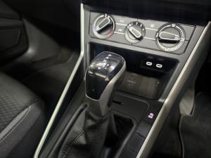 Volkswagen Polo hatch 1.0TSI Life auto - Image 7