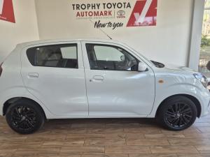 Toyota Vitz 1.0 XR auto - Image 3