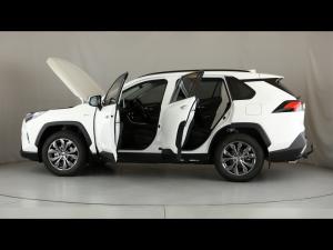 Toyota RAV4 2.5 Hybrid VX E-Four - Image 11