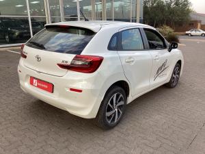 Toyota Starlet 1.5 XS auto - Image 2