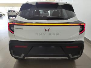 Mahindra XUV 3XO 1.2T AX5 auto - Image 5