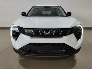 Mahindra XUV 3XO 1.2T AX5 auto - Image 4
