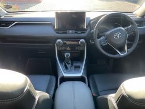 Toyota RAV4 2.0 VX - Image 12