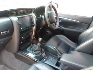 Toyota Fortuner 2.4GD-6 manual - Image 7