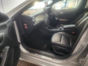 Mercedes-Benz CLA CLA220d - Image 7