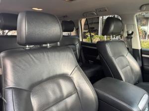 Toyota Land Cruiser 200 4.5D-4D V8 VX-R - Image 11