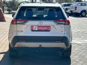 Toyota RAV4 2.0 VX - Image 5