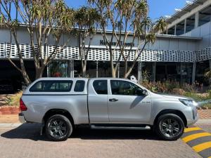 Toyota Hilux 2.4GD-6 Xtra cab Raider manual - Image 3