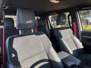 Toyota Hilux 2.8GD-6 double cab 4x4 GR-Sport - Image 11
