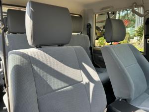Toyota Land Cruiser 79 2.8GD-6 double cab - Image 9