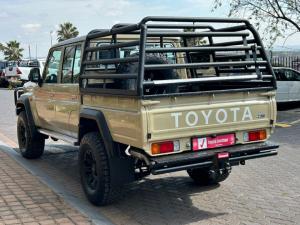 Toyota Land Cruiser 79 2.8GD-6 double cab - Image 12