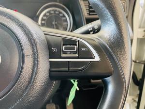 Toyota Rumion 1.5 SX manual - Image 10