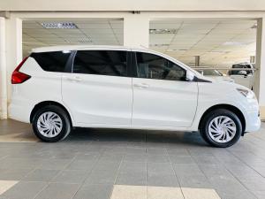 Toyota Rumion 1.5 SX manual - Image 3