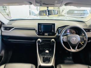 Toyota RAV4 2.0 GX - Image 6