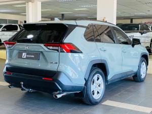 Toyota RAV4 2.0 GX - Image 2