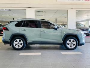 Toyota RAV4 2.0 GX - Image 3