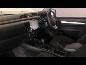 Toyota Hilux 2.4GD-6 Xtra cab Raider auto - Image 7
