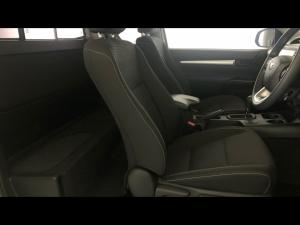 Toyota Hilux 2.4GD-6 Xtra cab Raider auto - Image 20