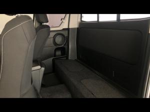Toyota Hilux 2.4GD-6 Xtra cab Raider auto - Image 21
