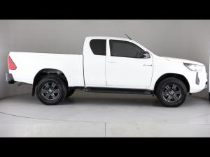 Toyota Hilux 2.4GD-6 Xtra cab Raider auto - Image 3