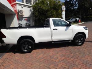 Toyota Hilux 2.4GD-6 single cab 4x4 Raider manual - Image 3