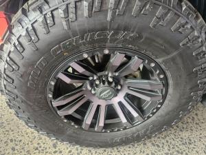 Nissan Navara 2.5DDTI PRO-4X 4X4 automatic D/C - Image 11