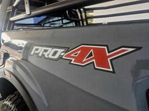 Nissan Navara 2.5DDTI PRO-4X 4X4 automatic D/C - Image 12