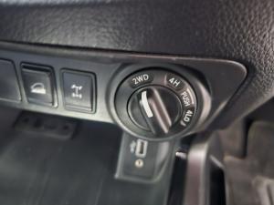 Nissan Navara 2.5DDTI PRO-4X 4X4 automatic D/C - Image 21