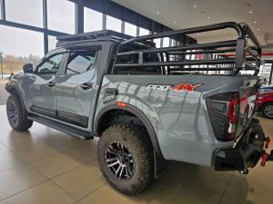 Nissan Navara 2.5DDTI PRO-4X 4X4 automatic D/C - Image 5