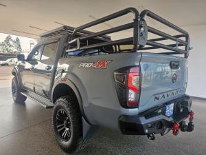 Nissan Navara 2.5DDTI PRO-4X 4X4 automatic D/C - Image 6
