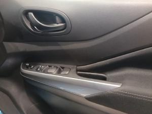 Nissan Navara 2.5DDTi double cab LE 4x4 - Image 14
