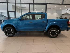 Nissan Navara 2.5DDTi double cab LE 4x4 - Image 2