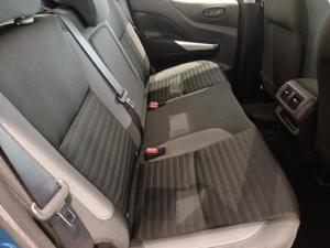 Nissan Navara 2.5DDTi double cab LE 4x4 - Image 7