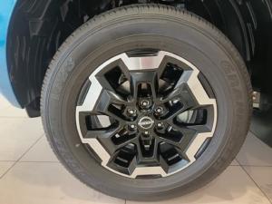 Nissan Navara 2.5DDTi double cab LE 4x4 - Image 8