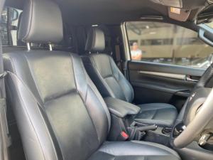 Toyota Hilux 2.8GD-6 Xtra cab Legend auto - Image 8
