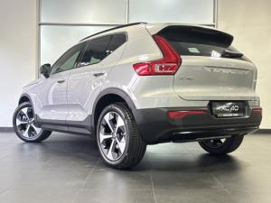 Volvo XC40 B4 Plus Dark - Image 4