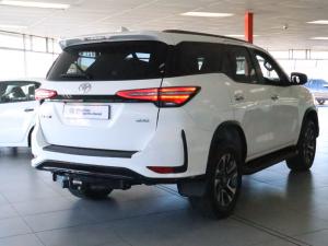 Toyota Fortuner 2.4GD-6 4x4 - Image 5