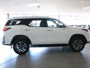 Toyota Fortuner 2.4GD-6 4x4 - Image 7