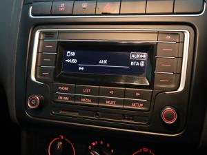 Volkswagen Polo Vivo hatch 1.6 Comfortline auto - Image 15