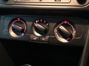 Volkswagen Polo Vivo hatch 1.6 Comfortline auto - Image 23