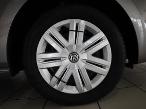 Volkswagen Polo Vivo hatch 1.6 Comfortline auto - Image 25