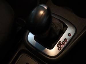 Volkswagen Polo Vivo hatch 1.6 Comfortline auto - Image 9