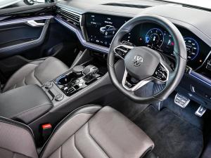 Volkswagen Touareg V6 TDI R-Line - Image 11