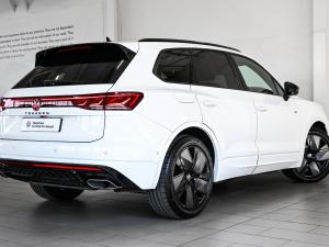 Volkswagen Touareg V6 TDI R-Line - Image 25