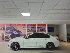 BMW 3 Series 320i Mzansi Edition - Image 3